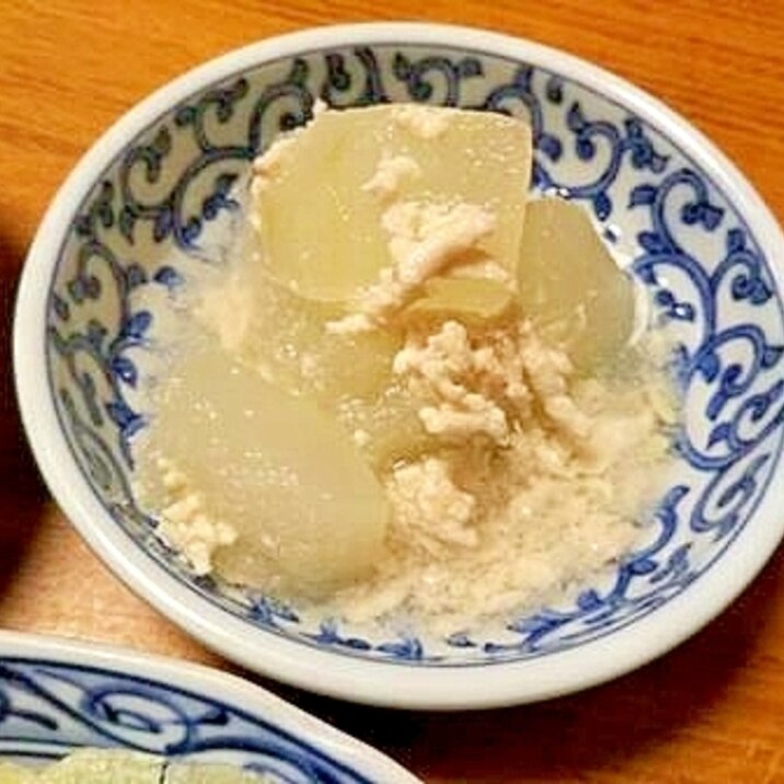 冬瓜と　鶏ひき肉の　煮物